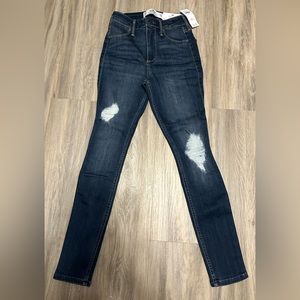 Hollister jeans curvy high rise jean legging size 0 short NWT